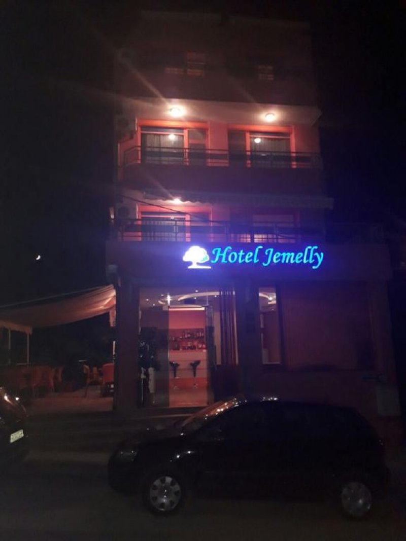 Хотел Джемелли - Снимка 10