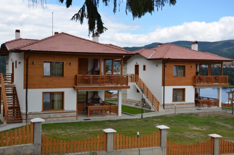 Вила Парк Сърница - Снимка 1