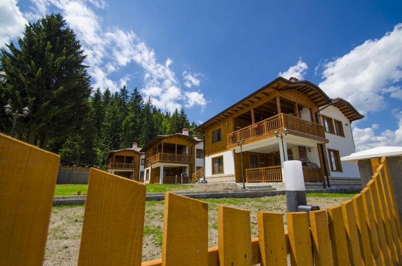 Вила Парк Сърница - Снимка 3