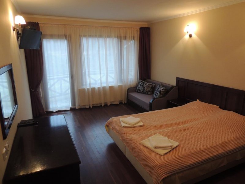 Комплекс Върбака - Снимка 10