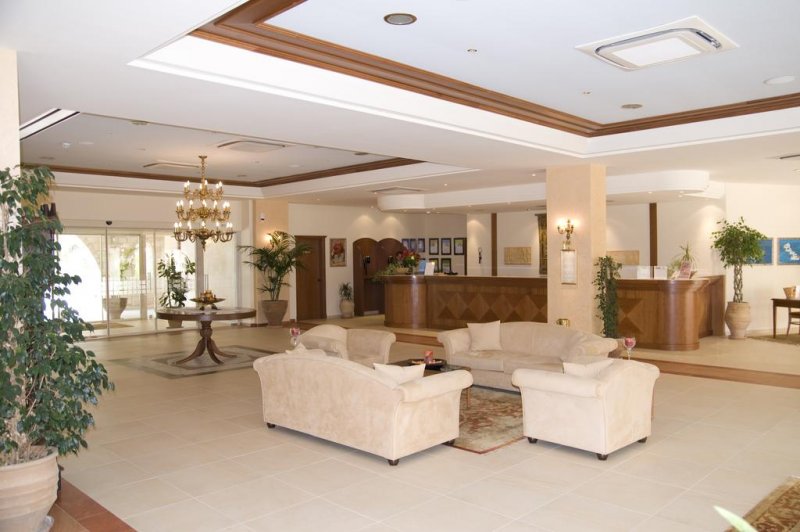 Aegean Melathron Thalasso Spa Hotel - Снимка 11