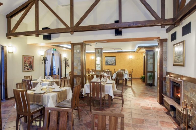 Оук Резиденс Апартхотел - Снимка 3