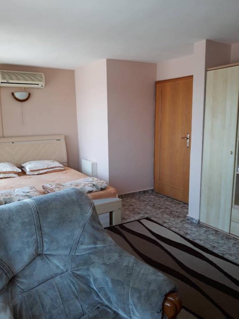 Къща за гости Бялата къща - Снимка 7