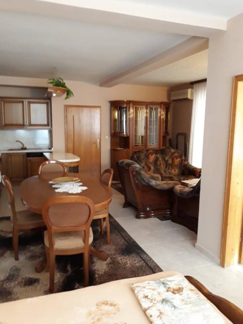 Къща за гости Бялата къща - Снимка 8