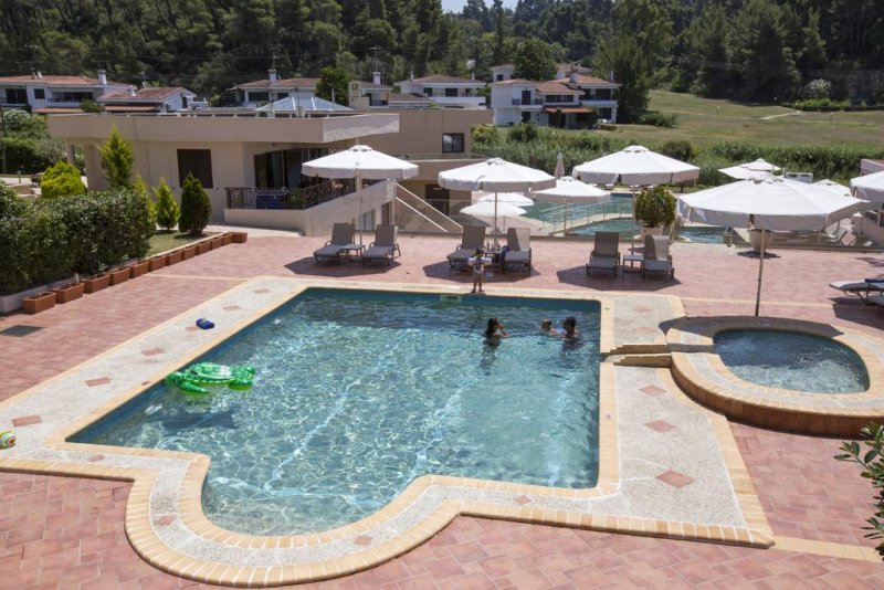 Elani Bay Resort - Снимка 9