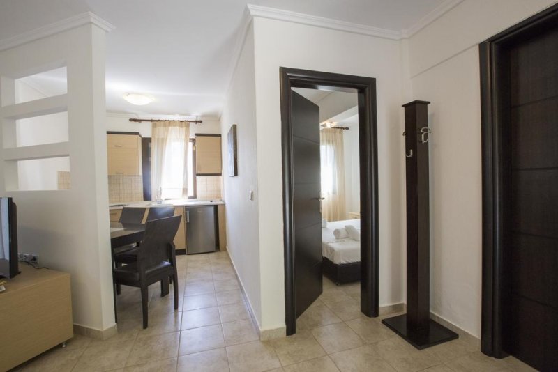 Elani Bay Resort - Снимка 7