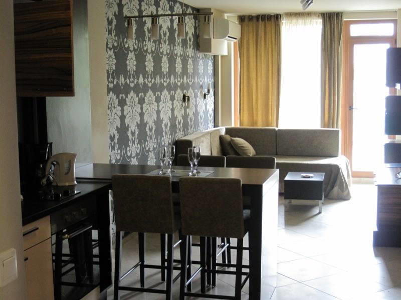 Апартаменти Бриз Бийч - Снимка 9