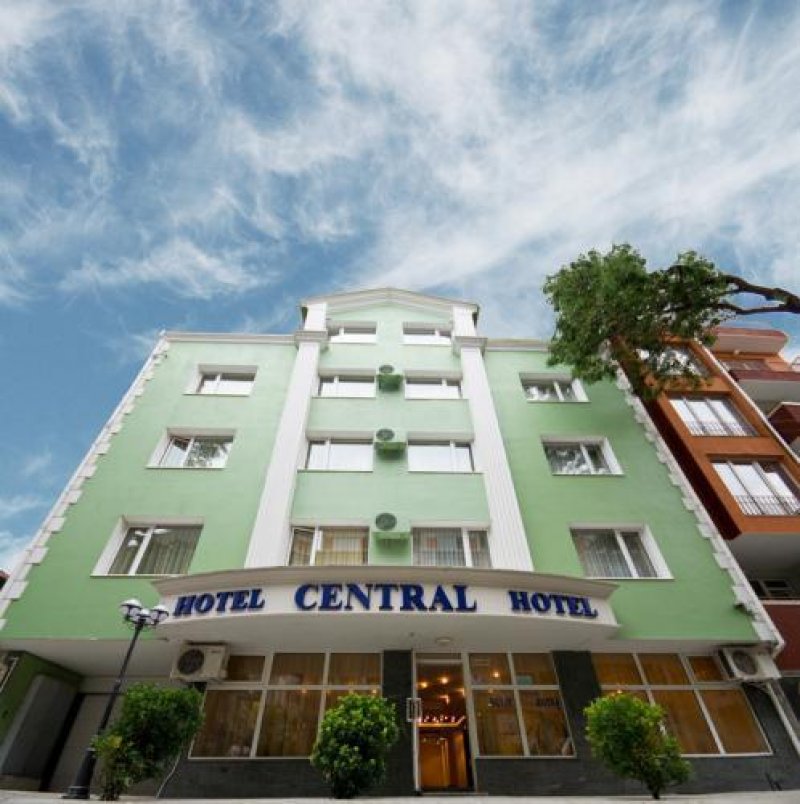 Семеен хотел Централ - Снимка 0