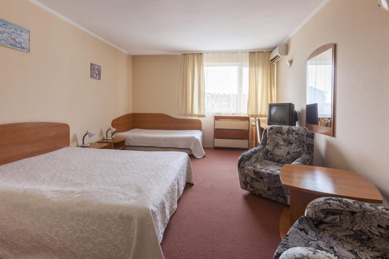 Семеен хотел Централ - Снимка 1