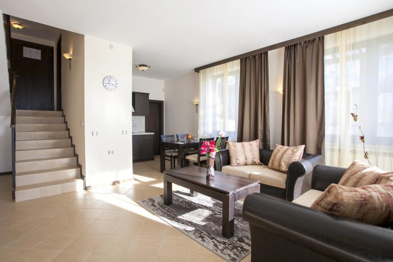 Къщи за гости КООП Добринище  - Снимка 8