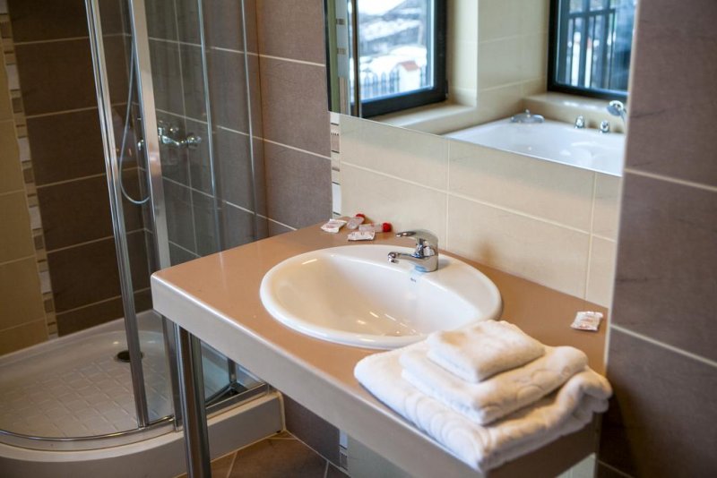 Къщи за гости КООП Добринище  - Снимка 8