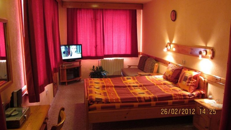 Семеен Хотел Савов - Снимка 2