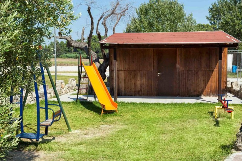 Iris Hotel   - Снимка 5