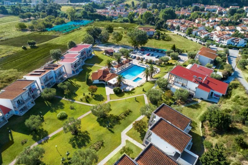 Iris Hotel   - Снимка 11