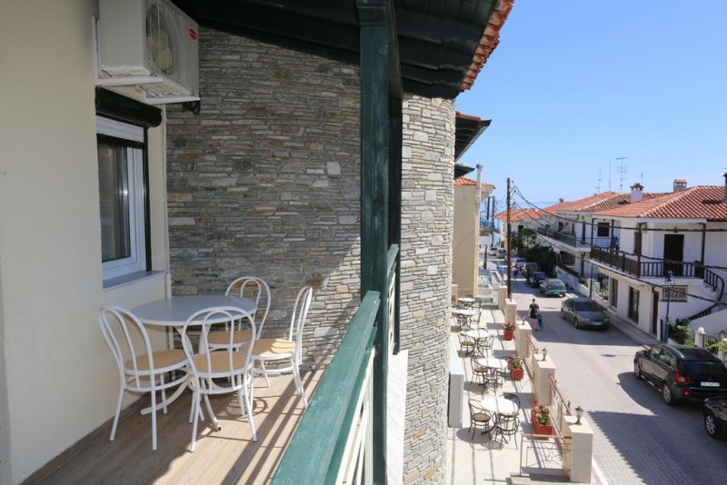 Sun Hotel - Снимка 1