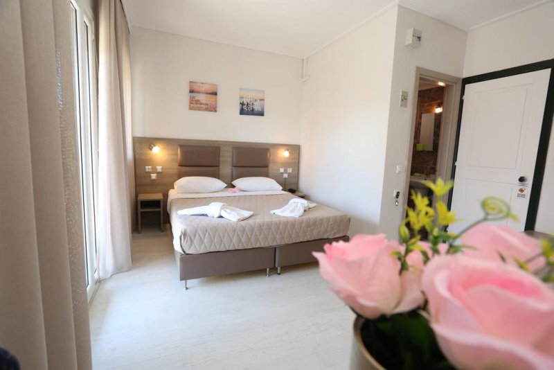 Sun Hotel - Снимка 7