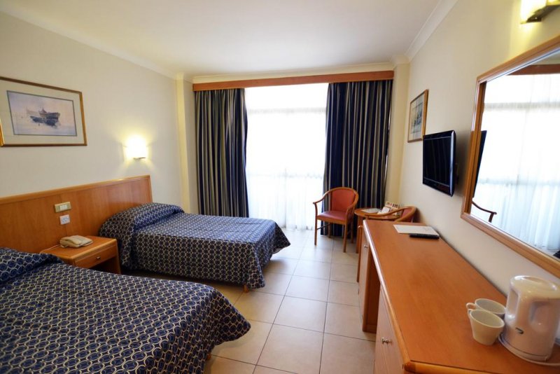 Qawra Palace Hotel - Снимка 9
