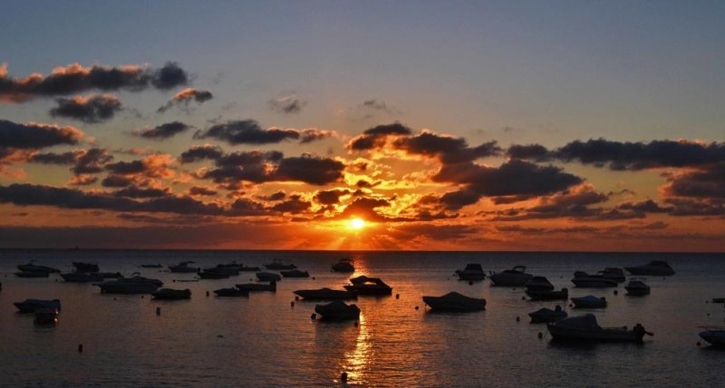 Qawra Palace Hotel - Снимка 2