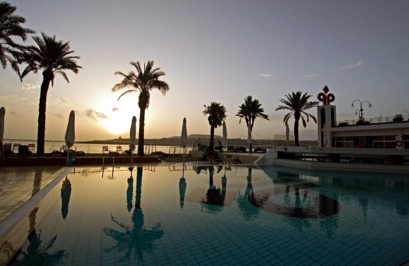 Qawra Palace Hotel - Снимка 11