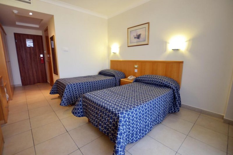 Qawra Palace Hotel - Снимка 5