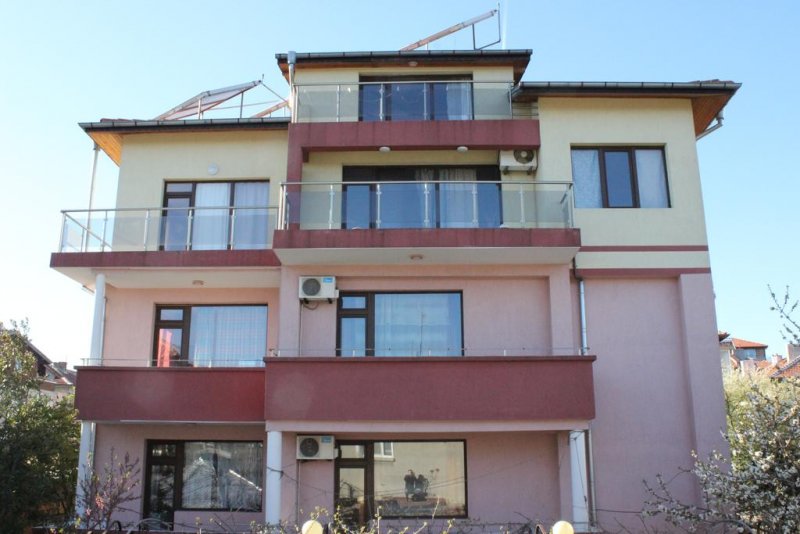 Къща за гости Дара - Снимка 11