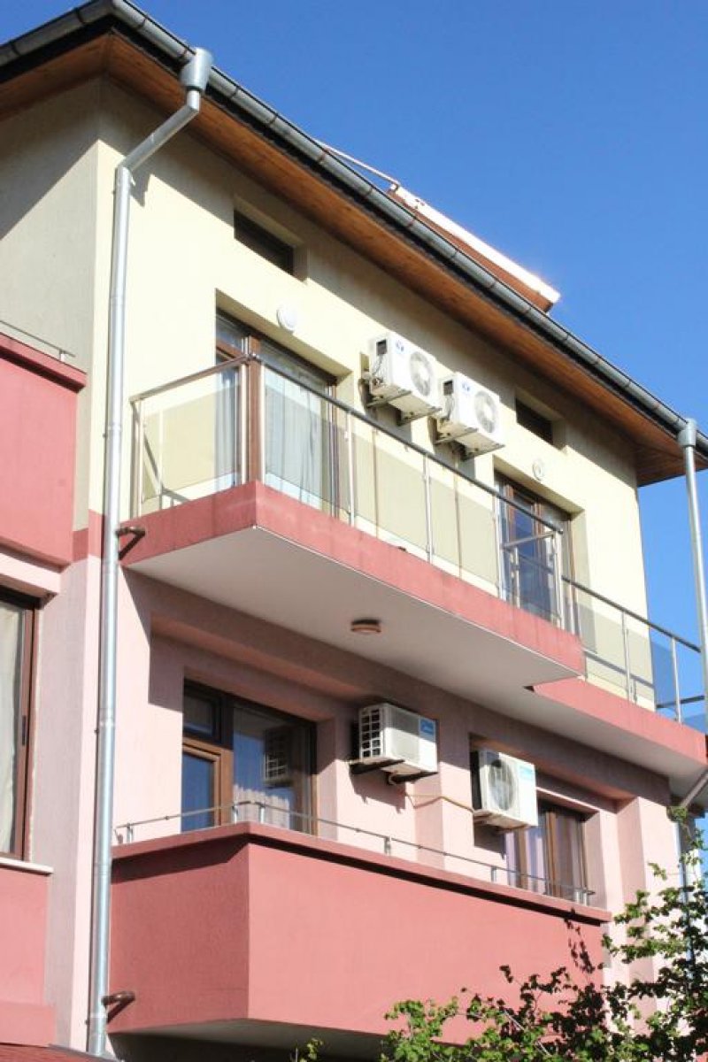 Къща за гости Дара - Снимка 9