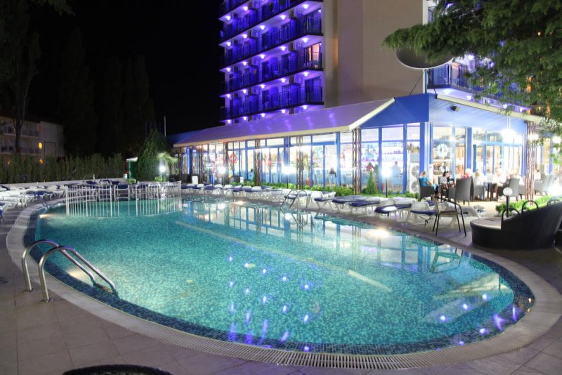 Хотел Палас - Снимка 0