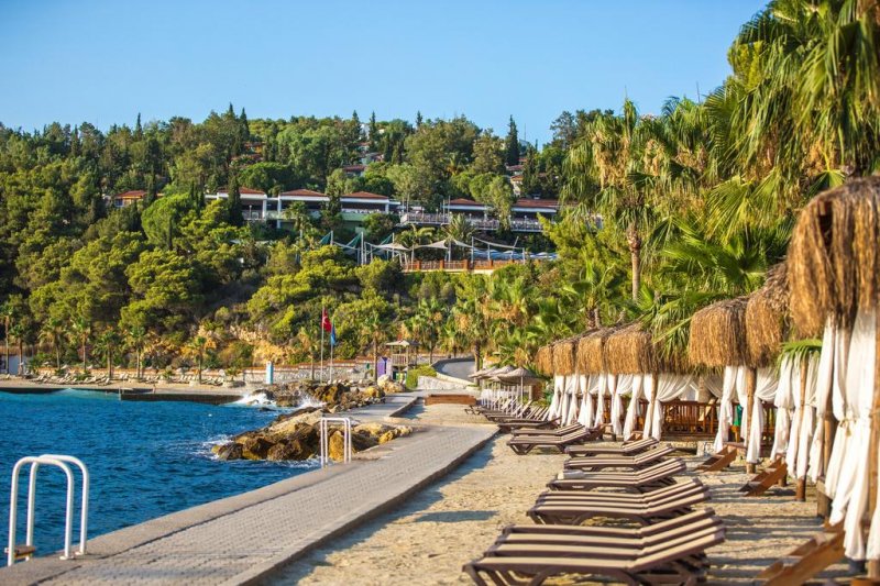 Pine Bay Holiday Resort - Снимка 1