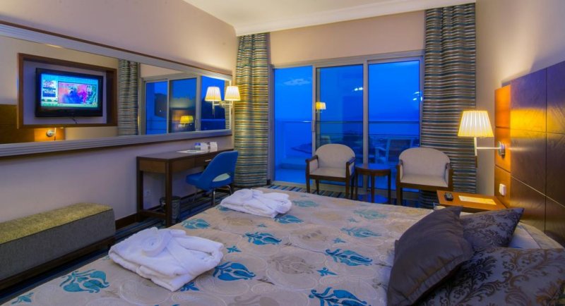 Pine Bay Holiday Resort - Снимка 7