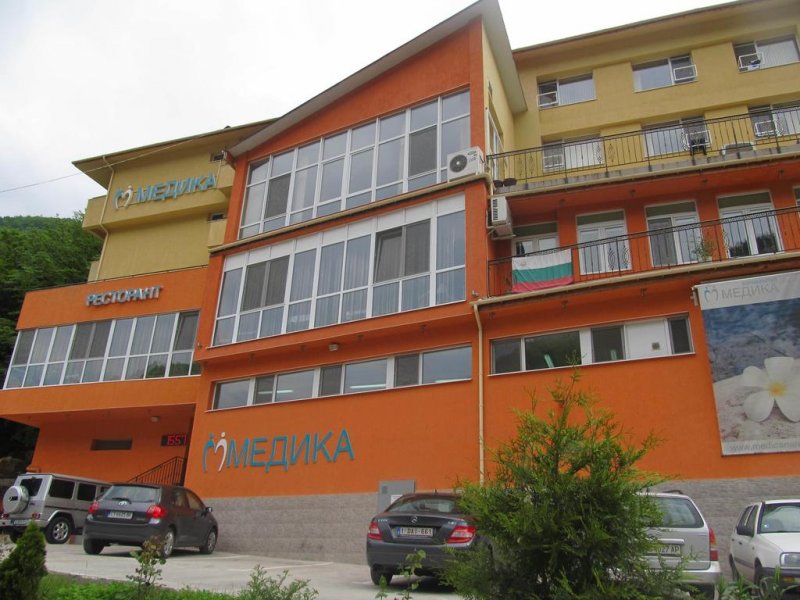 Балнеокомплекс Медика Наречен - Снимка 0