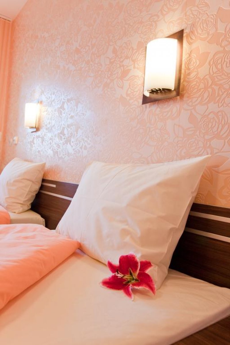 Балнеокомплекс Медика Наречен - Снимка 1