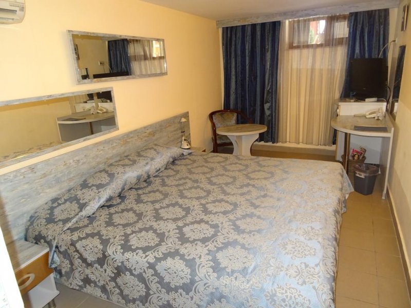 Хотел Виктория - Снимка 1