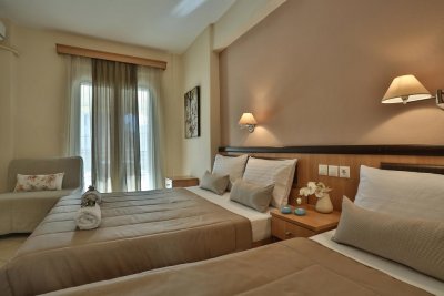 Irida Apartments - Снимка 3