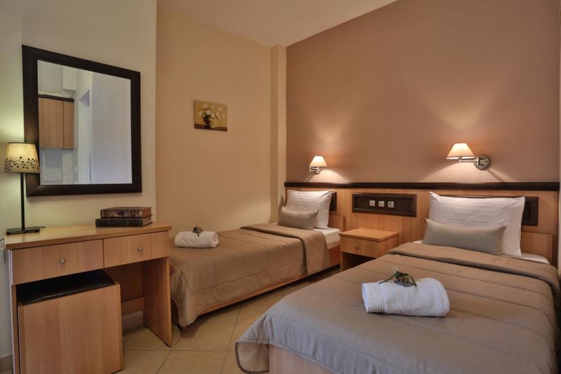 Irida Apartments - Снимка 8