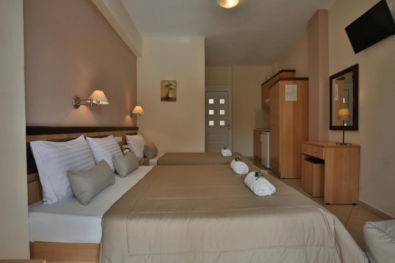 Irida Apartments - Снимка 11