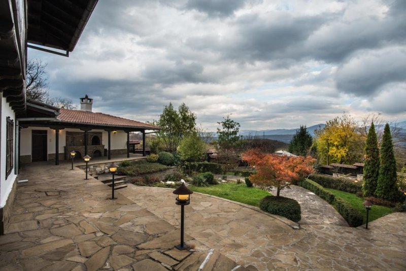 Комплекс Костадиновите къщи - Снимка 1