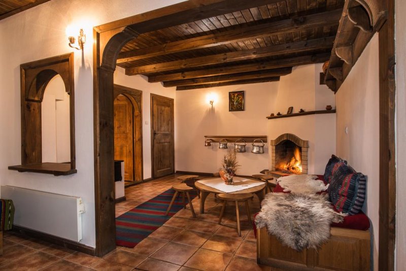 Комплекс Костадиновите къщи - Снимка 11