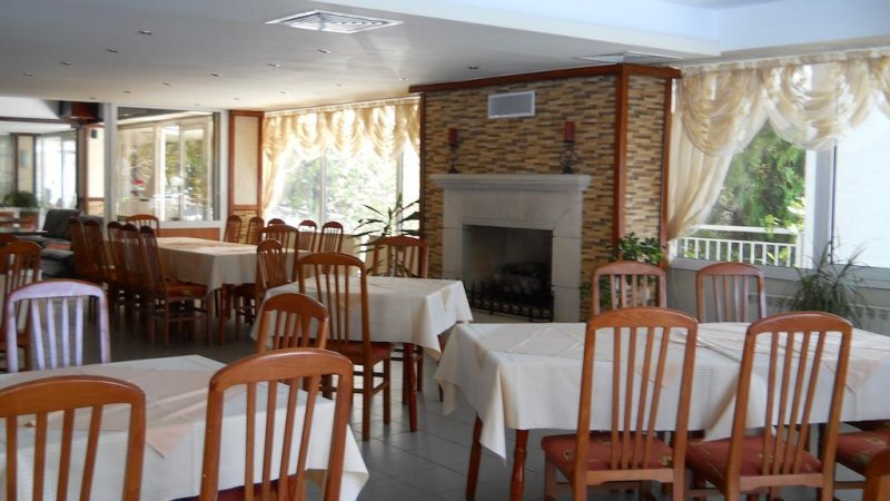 Хотел Плиска - Снимка 7