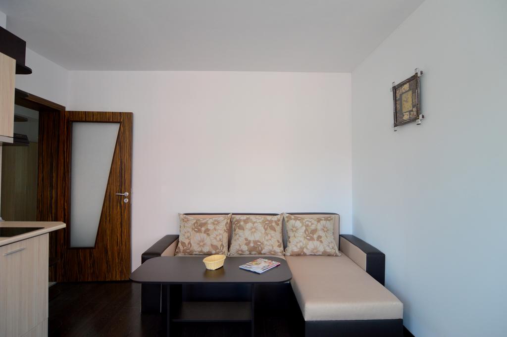 Нощувка в апартамент за четирима от Апартхотел Sunny Dream Apartments, Слънчев бряг - Снимка 28