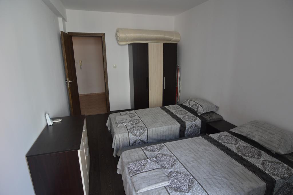 Нощувка в апартамент за четирима от Апартхотел Sunny Dream Apartments, Слънчев бряг - Снимка 25