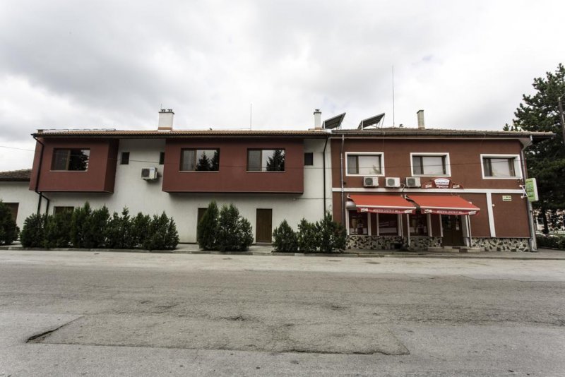 Къща за гости Кладенеца - Снимка 0