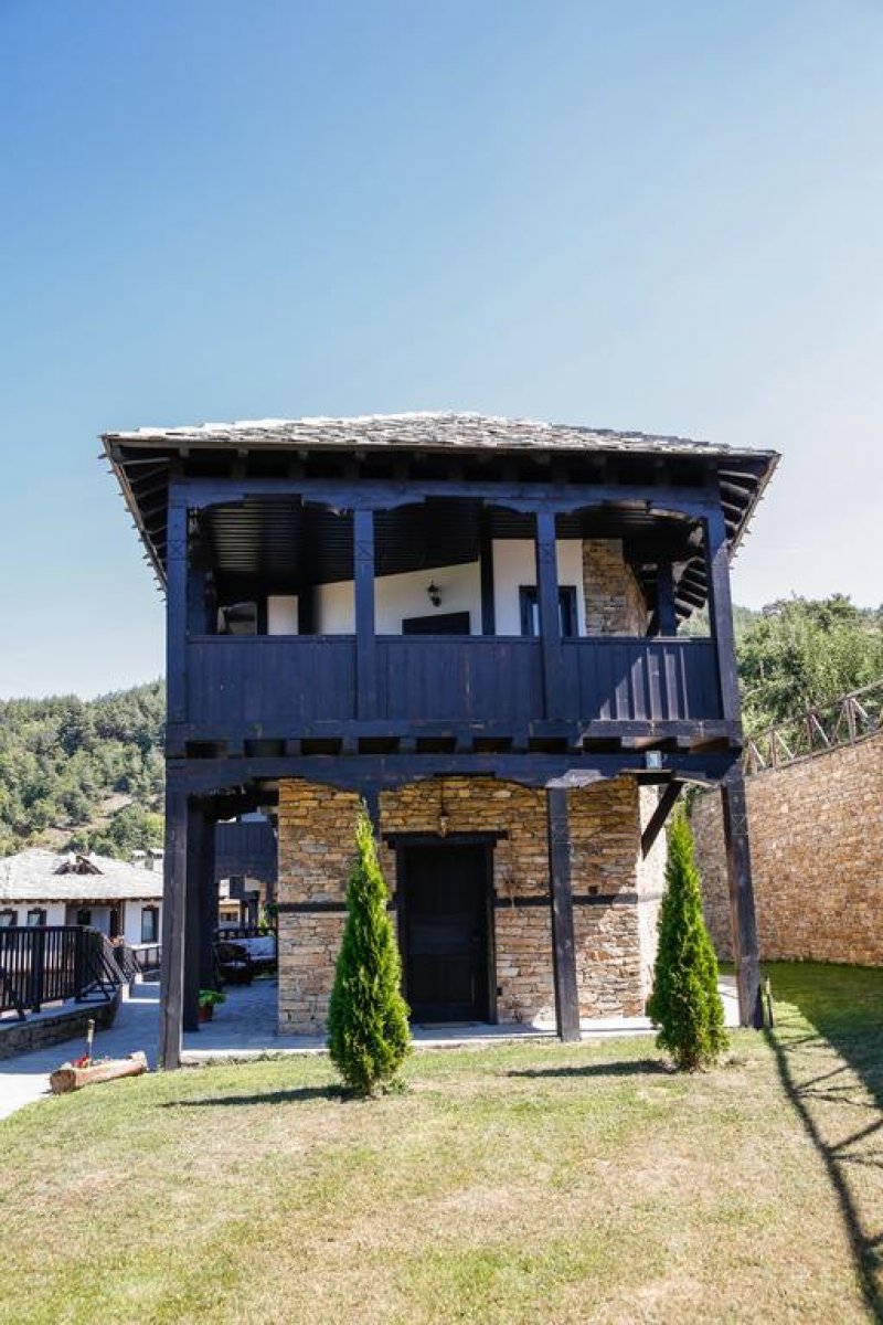 Комплекс Трите къщи - Снимка 3