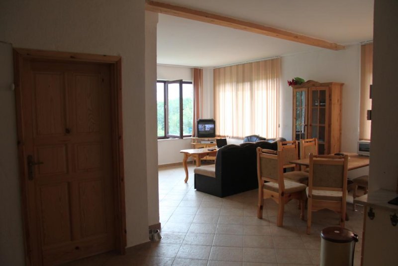 Къща за гости Панорама - Снимка 9