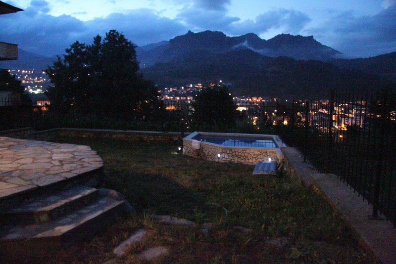 Къща за гости Панорама - Снимка 11