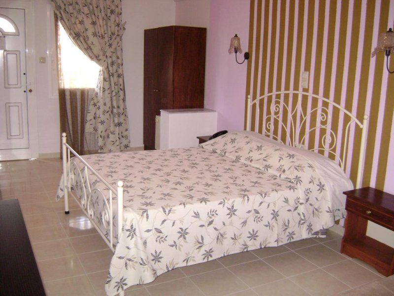 Rihios Hotel - Снимка 10