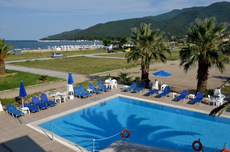 Rihios Hotel - Снимка 10