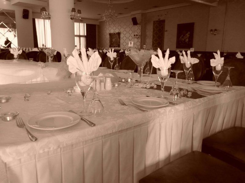 Rihios Hotel - Снимка 2