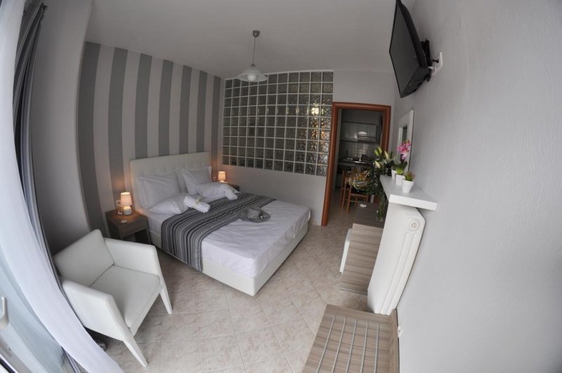 Green View Apartments - Снимка 1