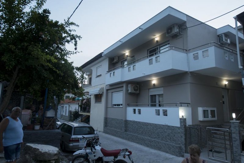 Green View Apartments - Снимка 3