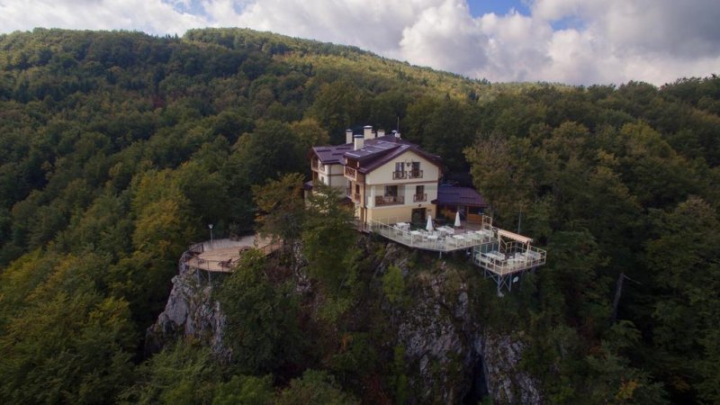 Семеен хотел Балканци - Снимка 0